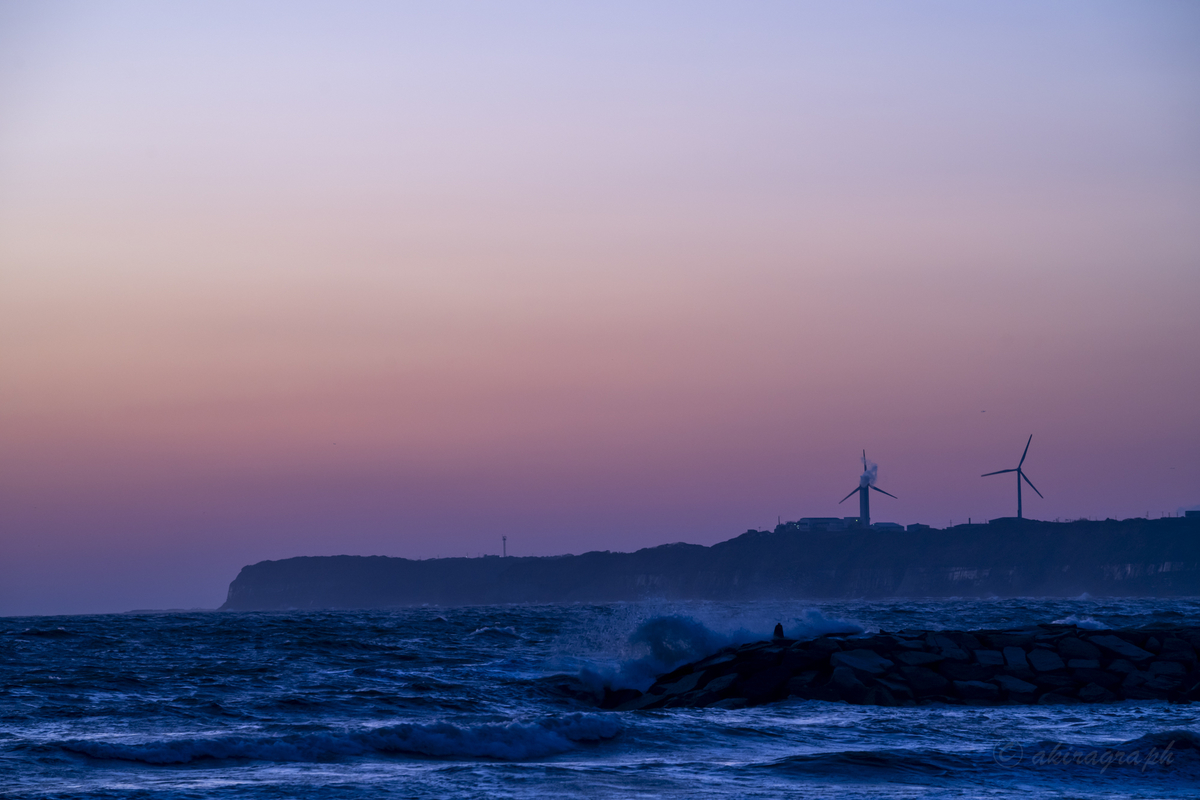 夕日　波